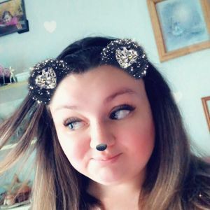 Meet your Posher, Michaela